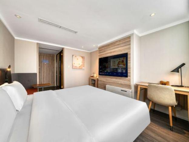 hanting premium hotel chengdu kuanzhai alley bran