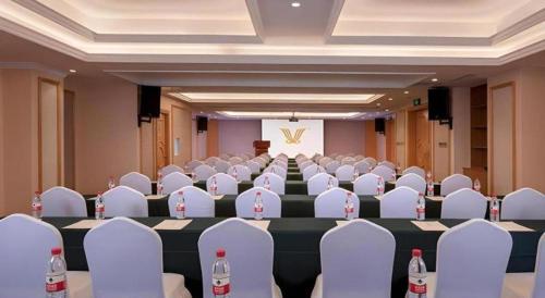 vienna hotel henan luoyang jiudu road wanda