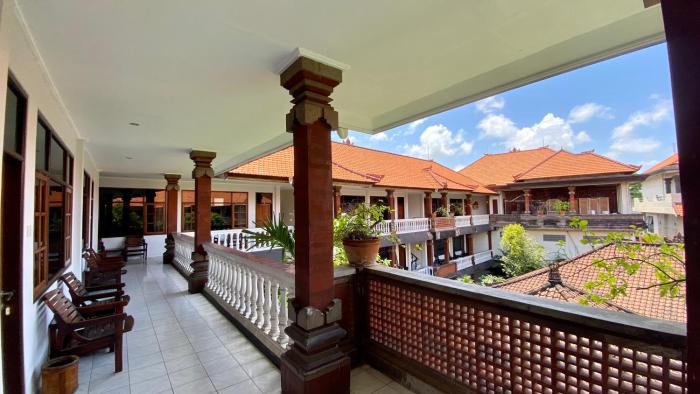 simpang inn hotel