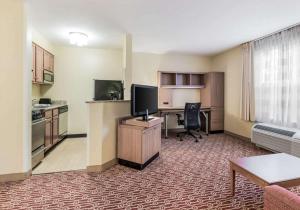 birch hills suites blue ash