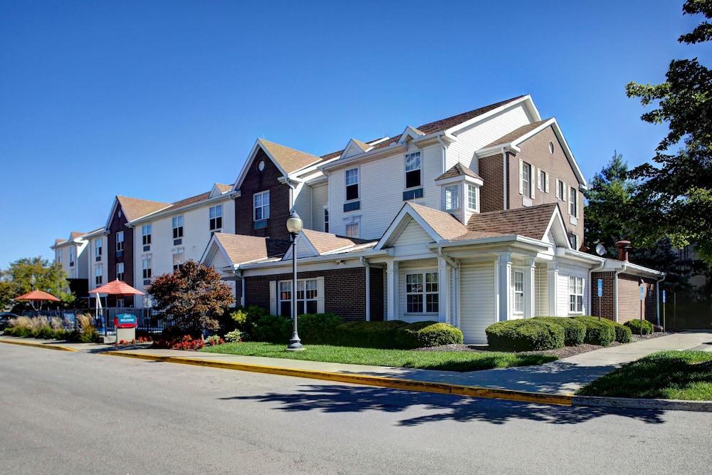 birch hills suites blue ash