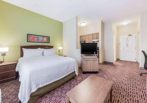 birch hills suites blue ash