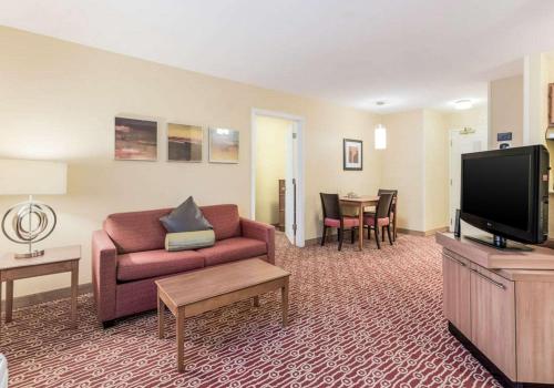 birch hills suites blue ash