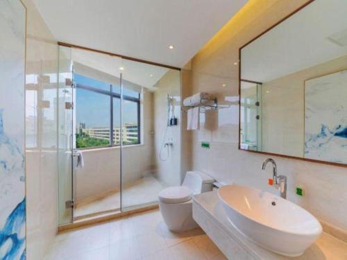 vienna hotel guangdong zhongshan xiaolan high speed railway station
