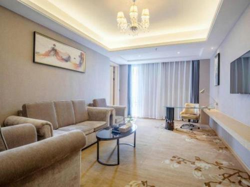 vienna hotel guangdong zhongshan xiaolan high speed railway station