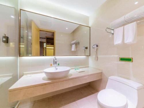 vienna hotel guangdong zhongshan xiaolan high speed railway station