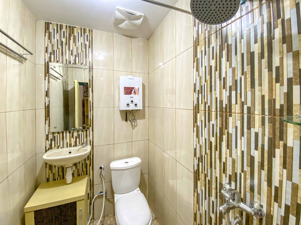 tinis guest house malang redpartner