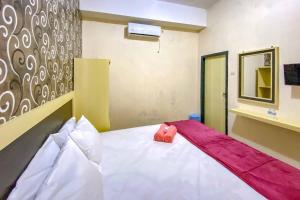 tinis guest house malang redpartner