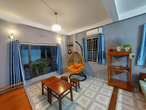 alley homestay