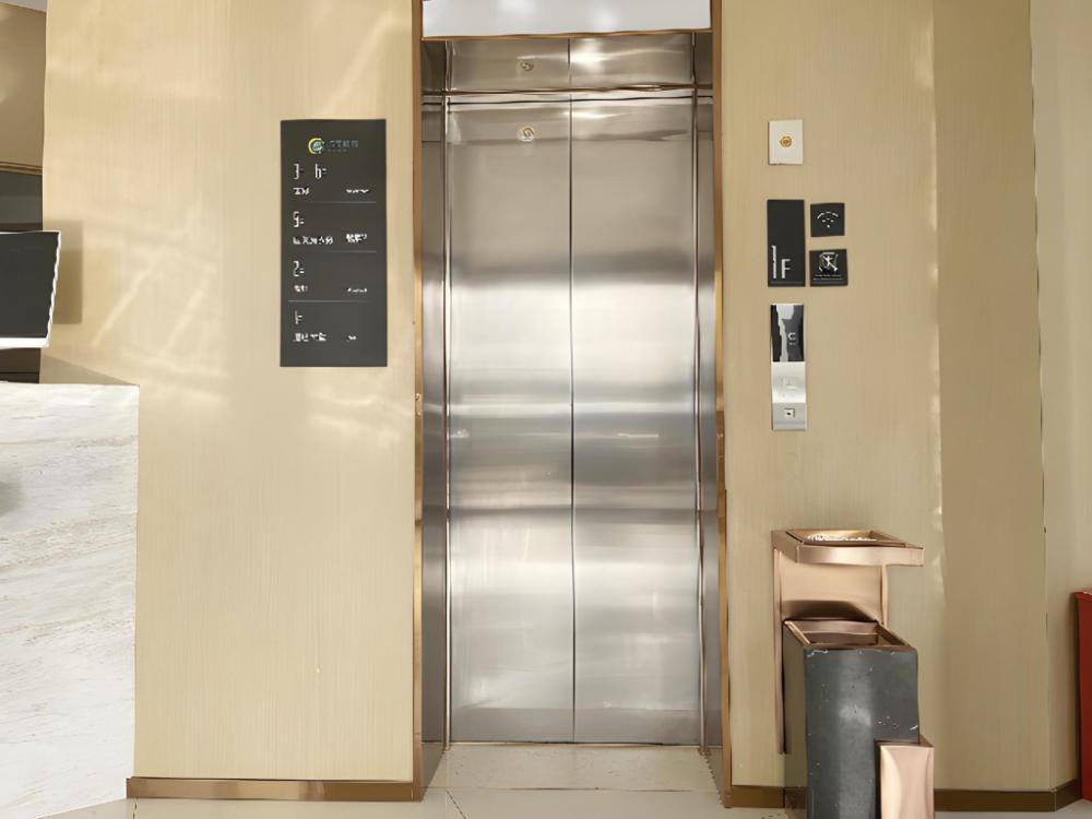 city comfort inn baoding railway station