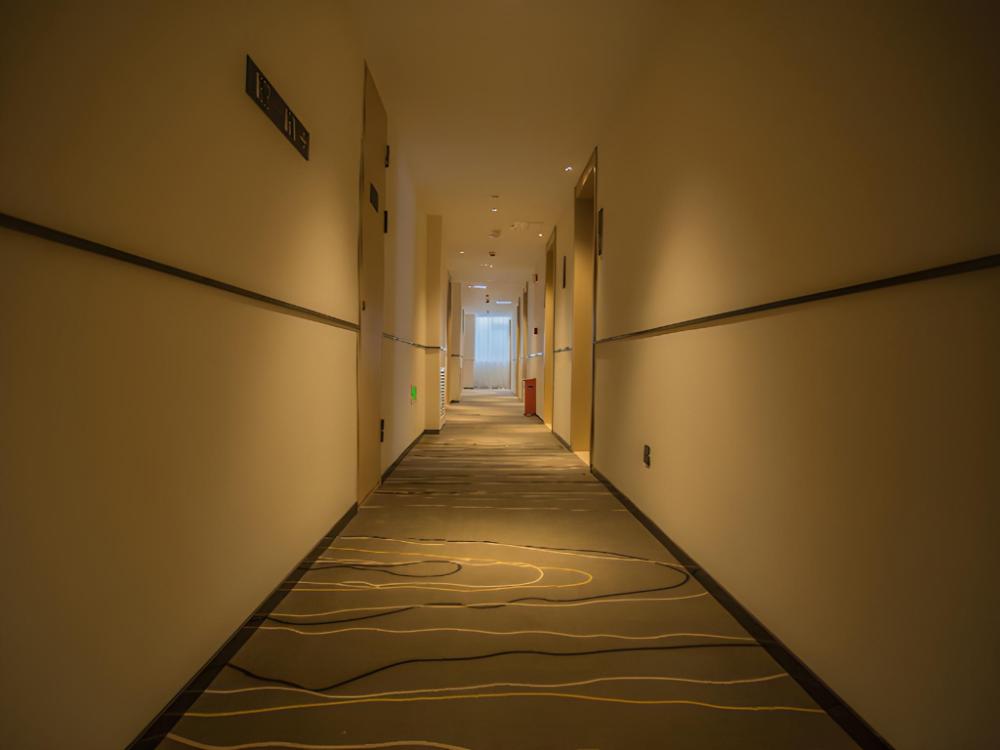 city comfort inn baoding railway station