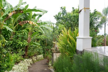 arya resort nusa penida