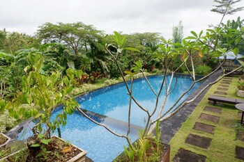 arya resort nusa penida