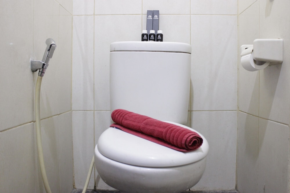 private and stylish 2br at gateway apartment ahmad yani cicadas