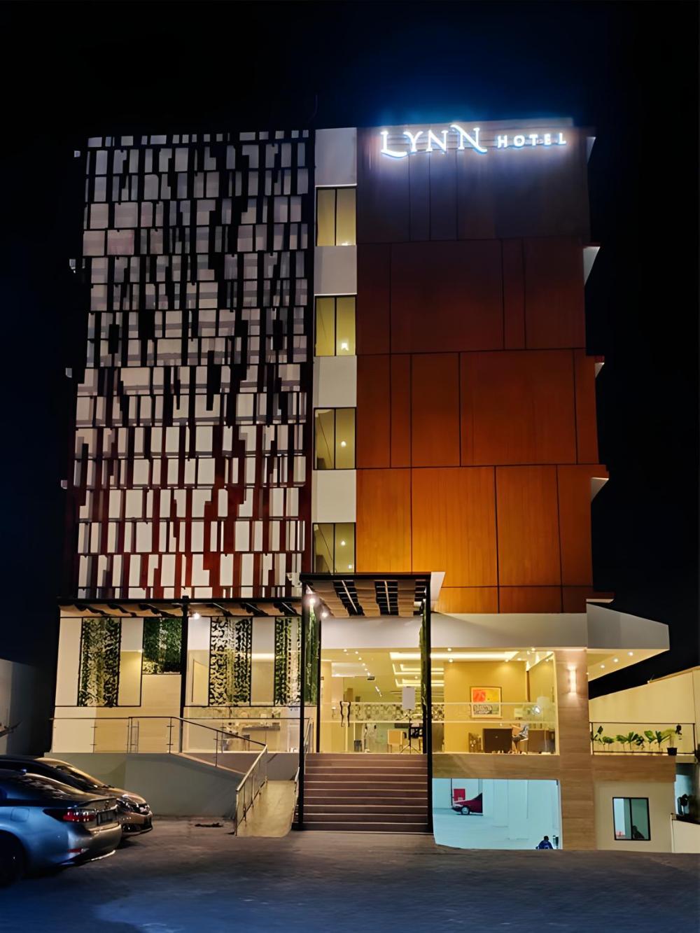lynn hotel mojokerto