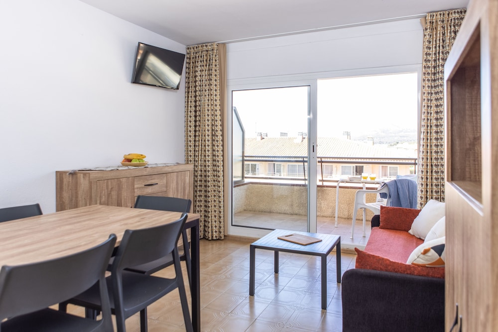 rv hotels apartamentos la pineda
