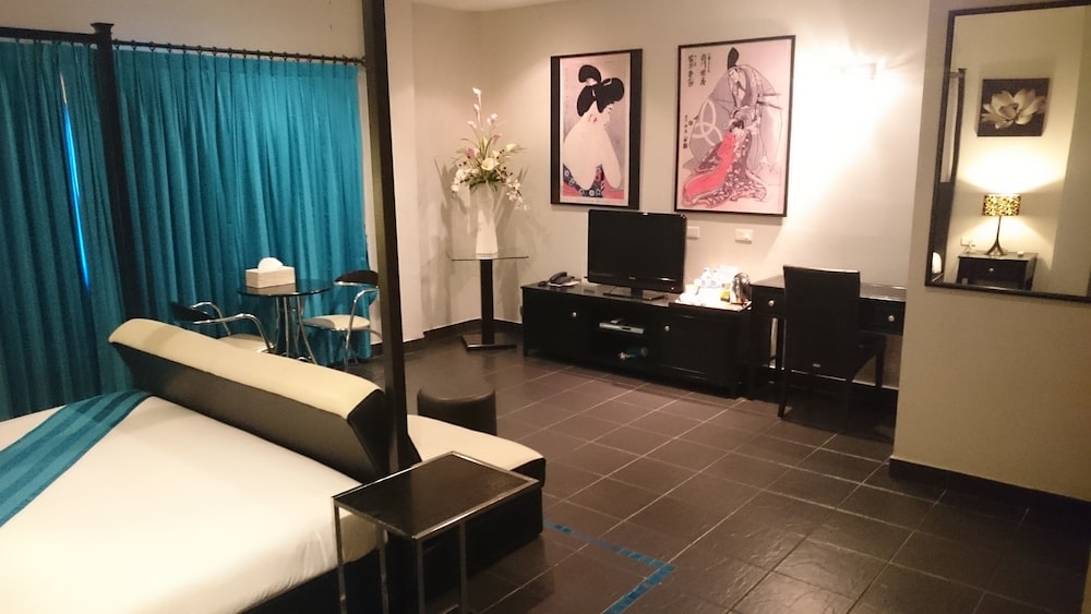 the venue residence and cabaret