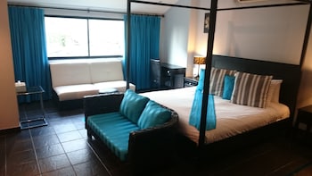 the venue residence and cabaret