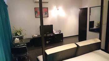 the venue residence and cabaret