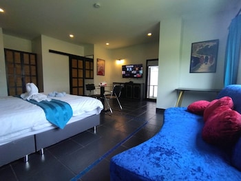 the venue residence and cabaret