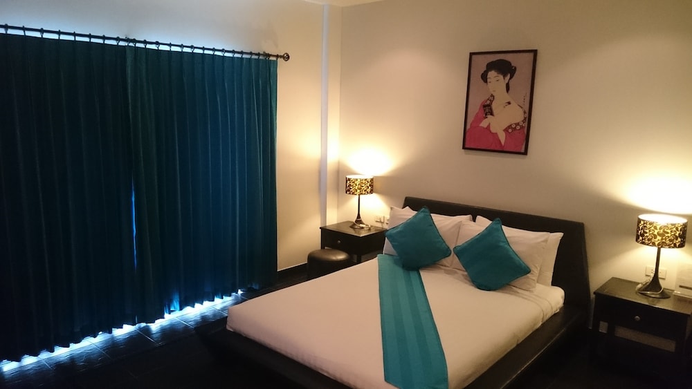 the venue residence and cabaret