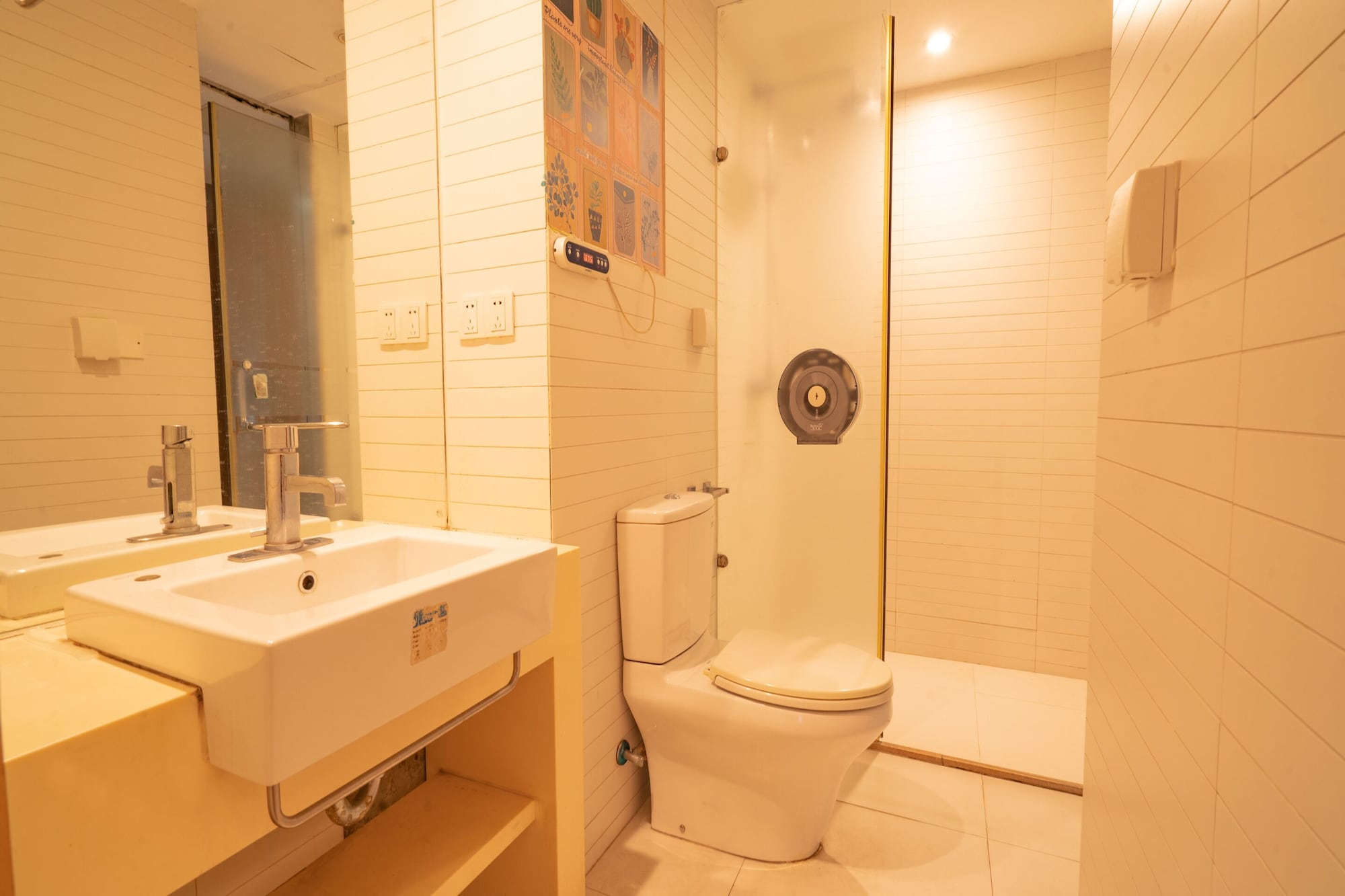 private enjoyed home apartment hotel of randf wales apartment