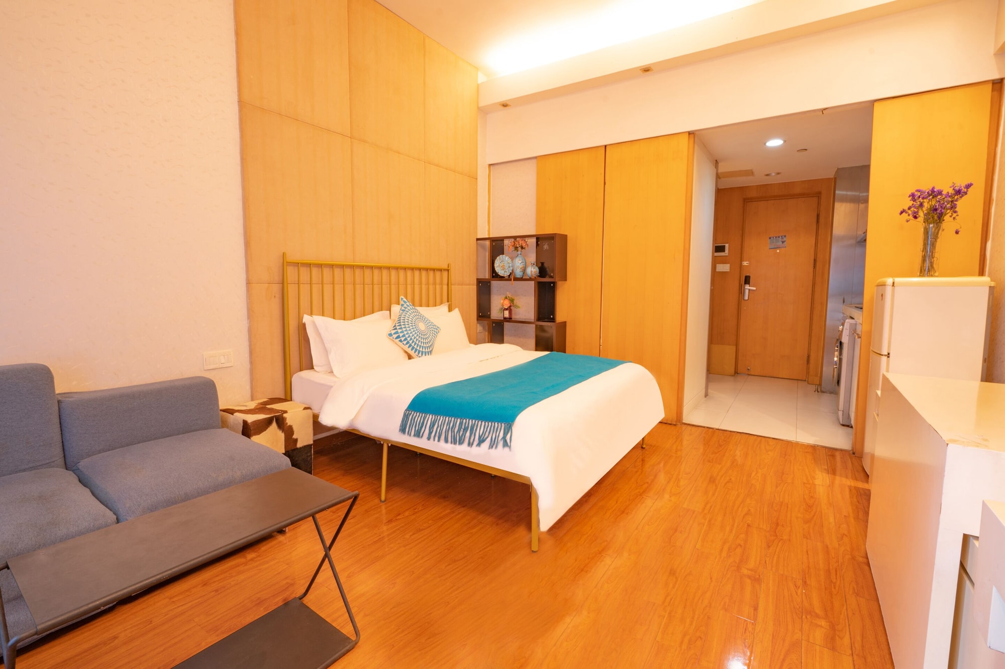 private enjoyed home apartment hotel of randf wales apartment