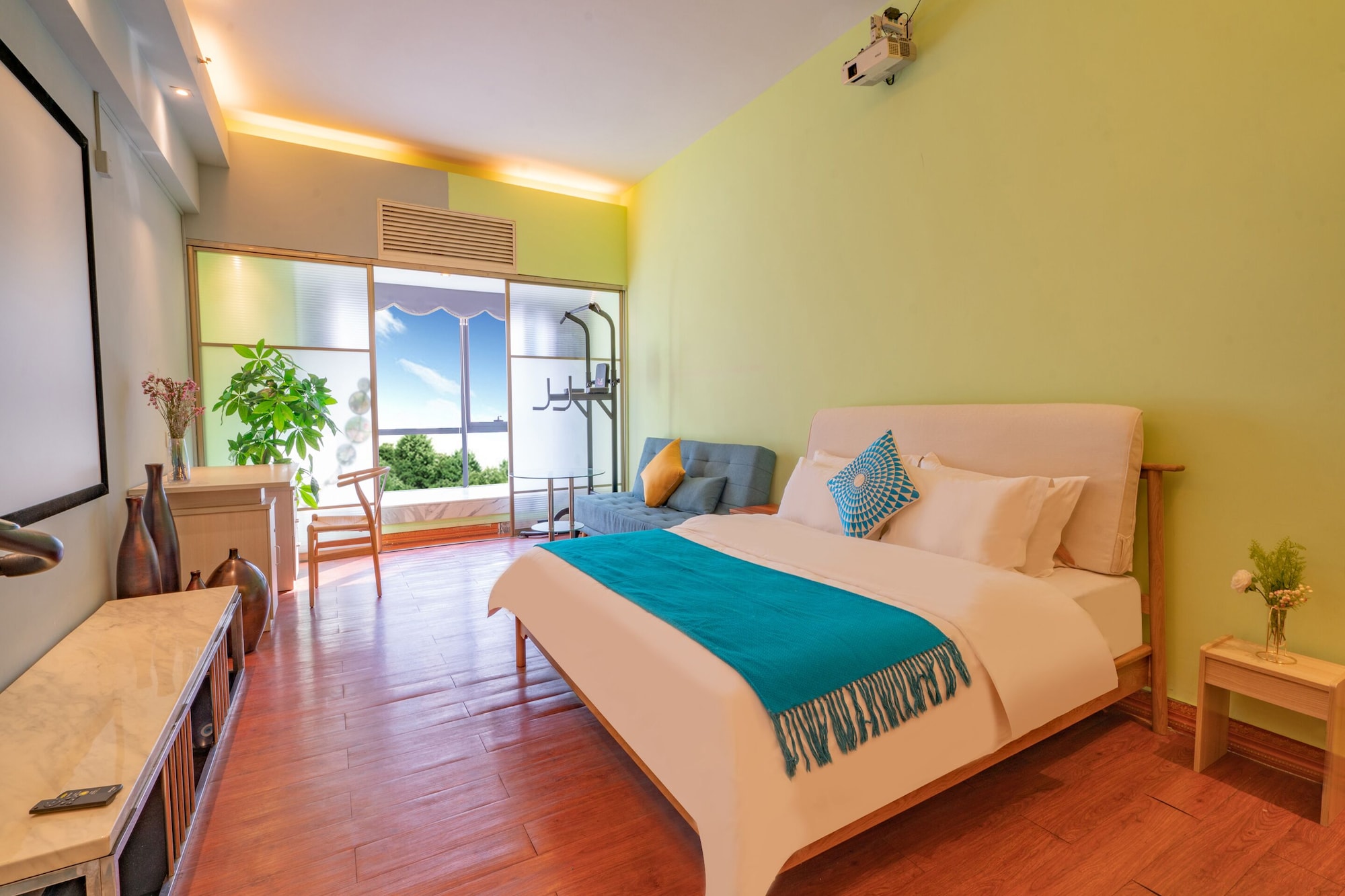 private enjoyed home apartment hotel of randf wales apartment
