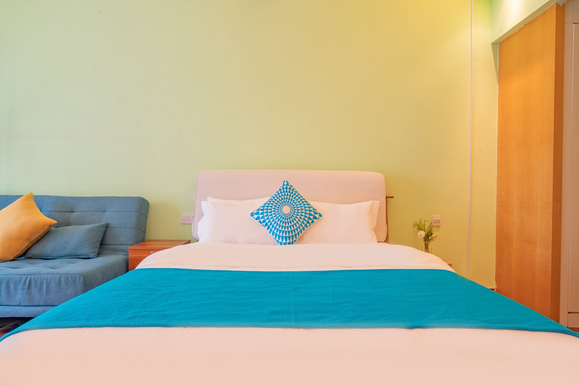 private enjoyed home apartment hotel of randf wales apartment