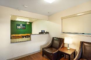 hometowne studios by red roof colorado springs airport