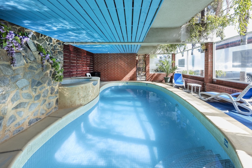 adelaide granada motor inn