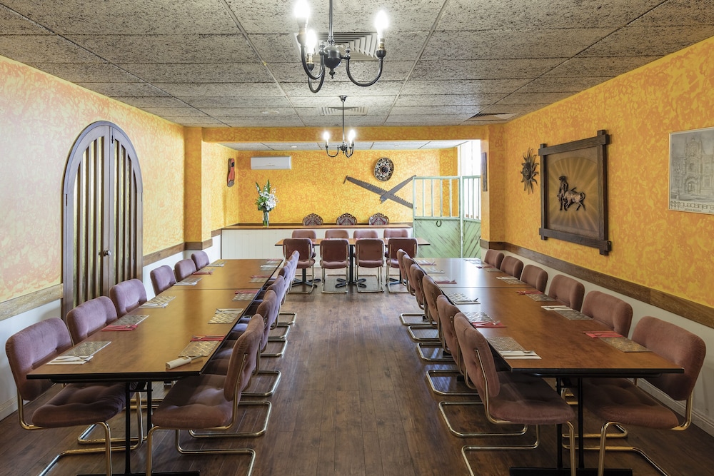 adelaide granada motor inn