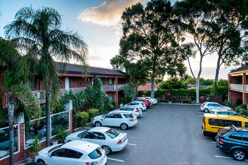 adelaide granada motor inn