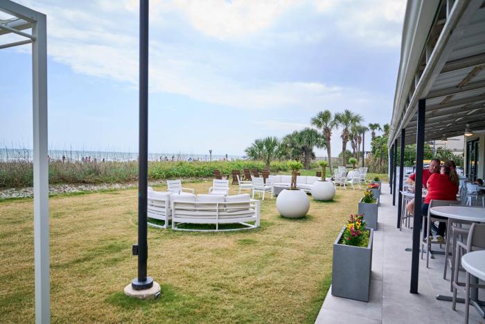 sand dunes tower suites and villas