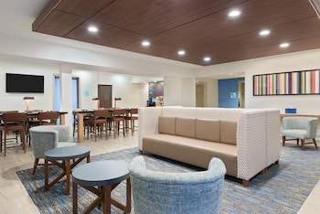 holiday inn express and suites columbus airport east by ihg