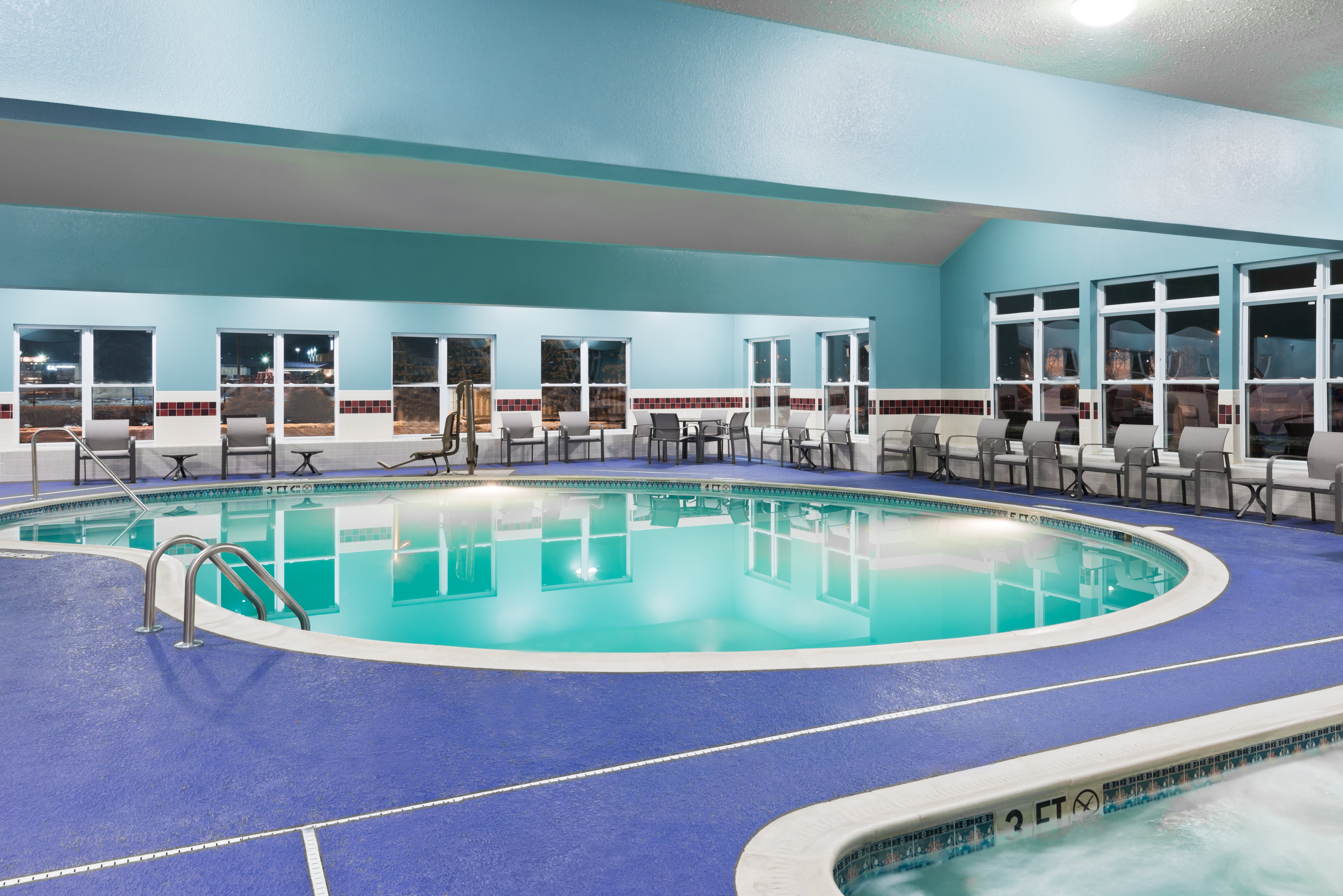 holiday inn express and suites columbus airport east by ihg