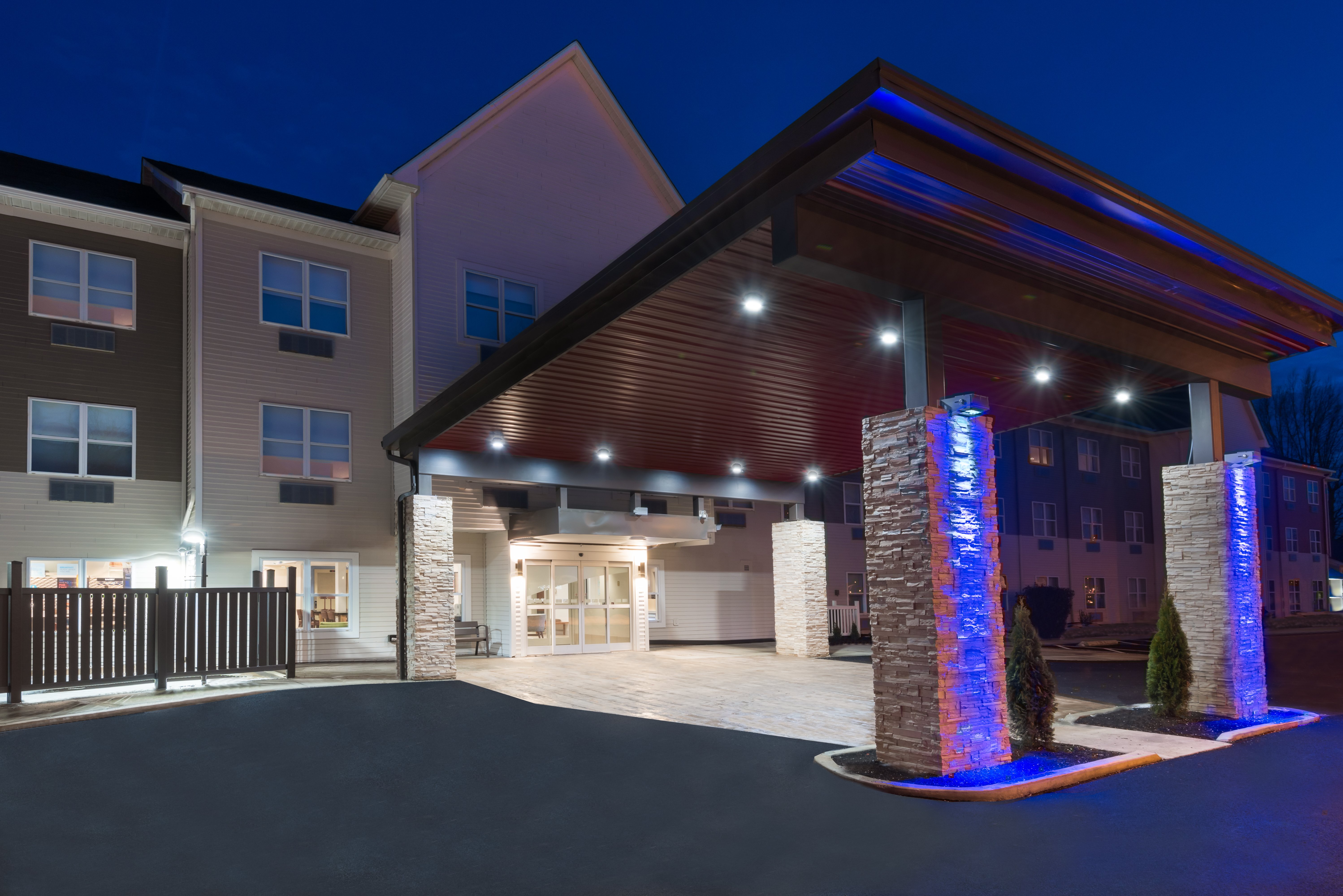holiday inn express and suites columbus airport east by ihg