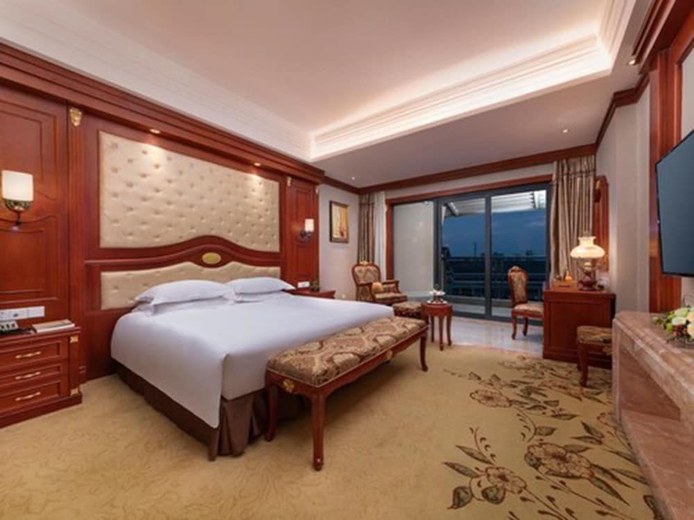 blossom water museum hotel