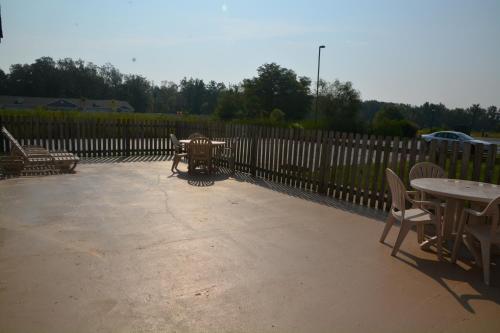 countryside inn and suites