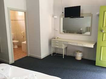 town and country motel