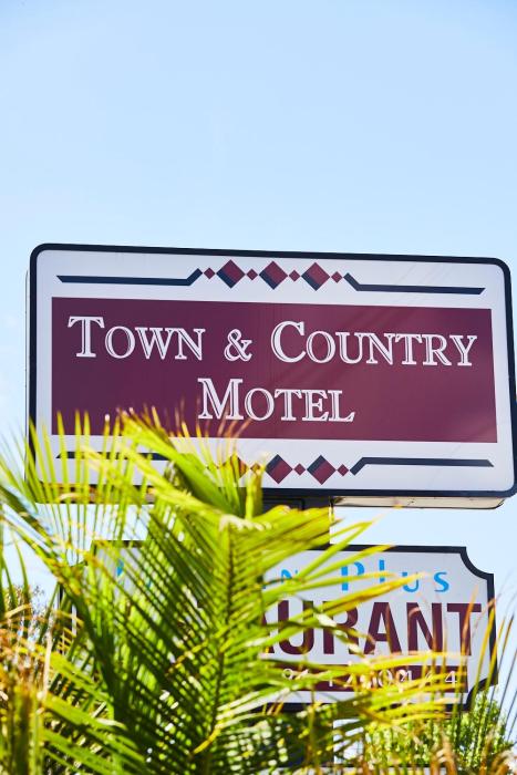 town and country motel