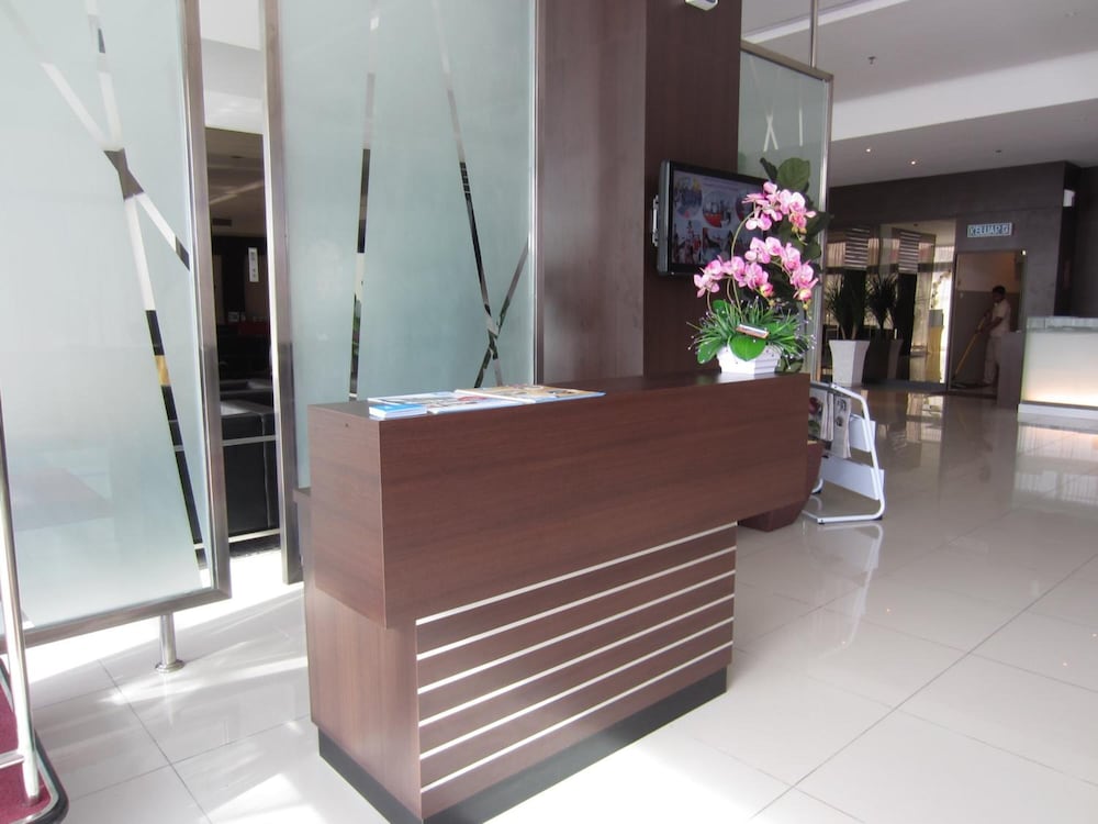 d hotel seri iskandar