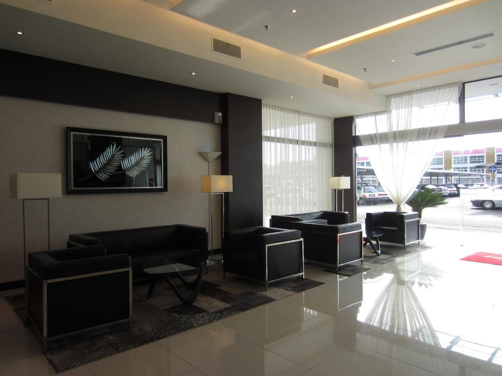 d hotel seri iskandar