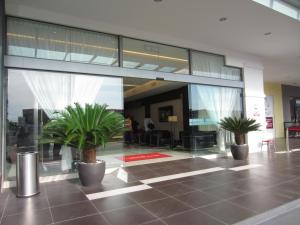 d hotel seri iskandar