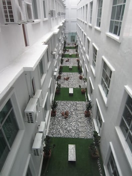 d hotel seri iskandar