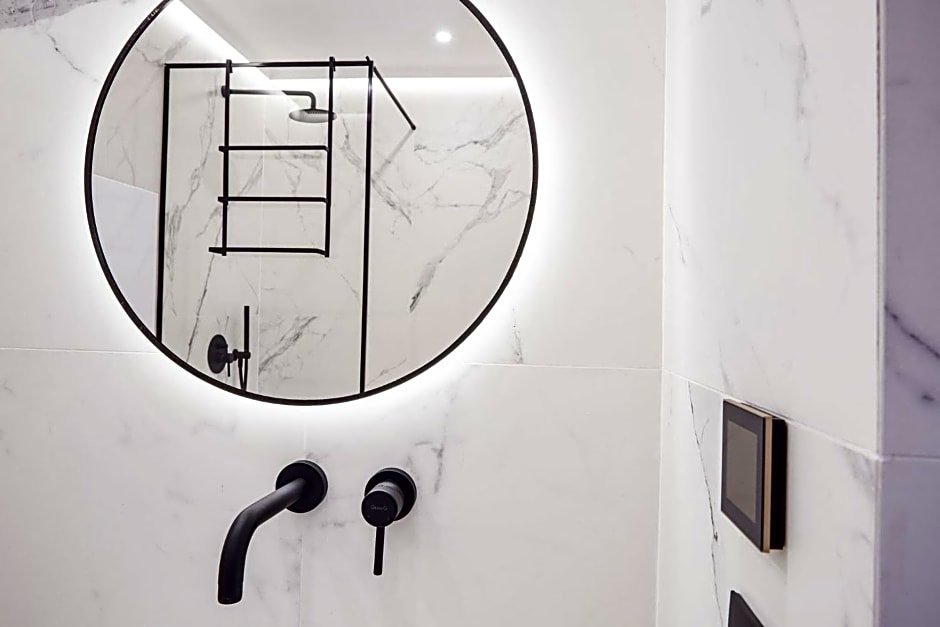 oniro luxury rooms and wellness suites