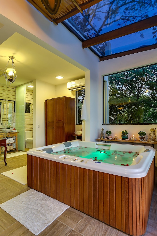 bistro e guest house isadora duncan adults only