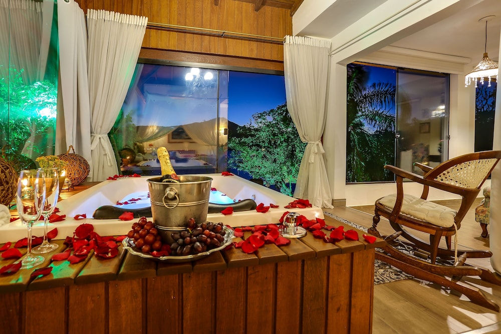 bistro e guest house isadora duncan adults only