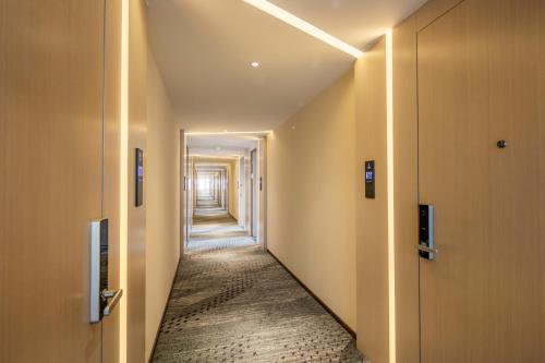 lavande hotel guangzhou xiayuan metro station