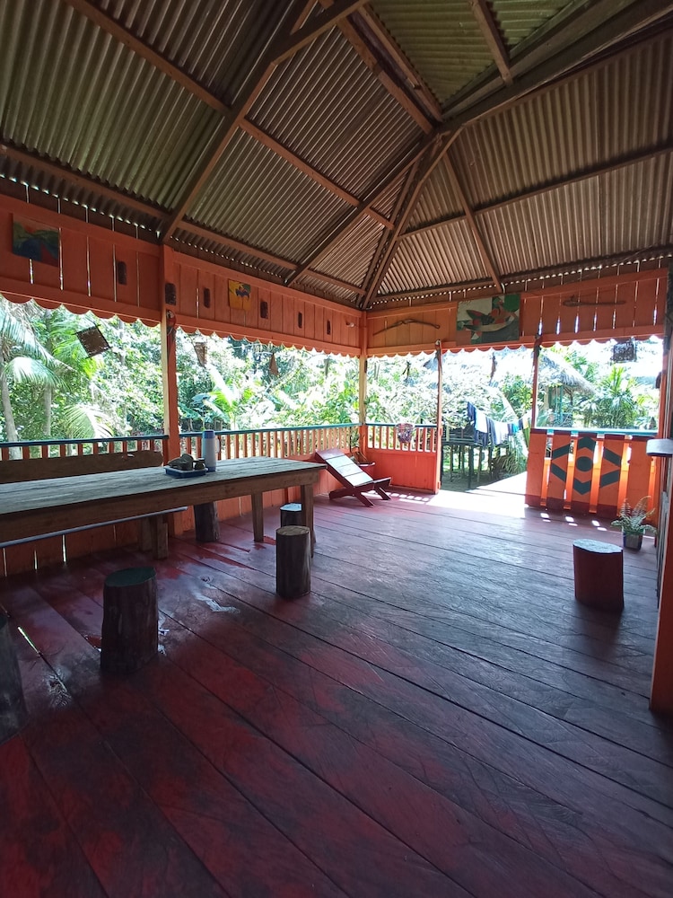 hostal buho amazonas tours